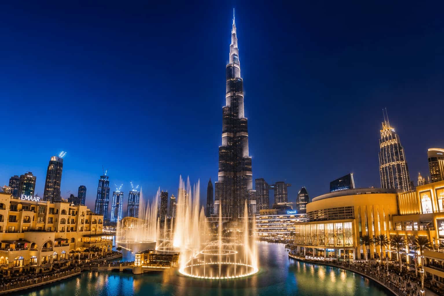 Dubai Fountain and Burj Khalifa